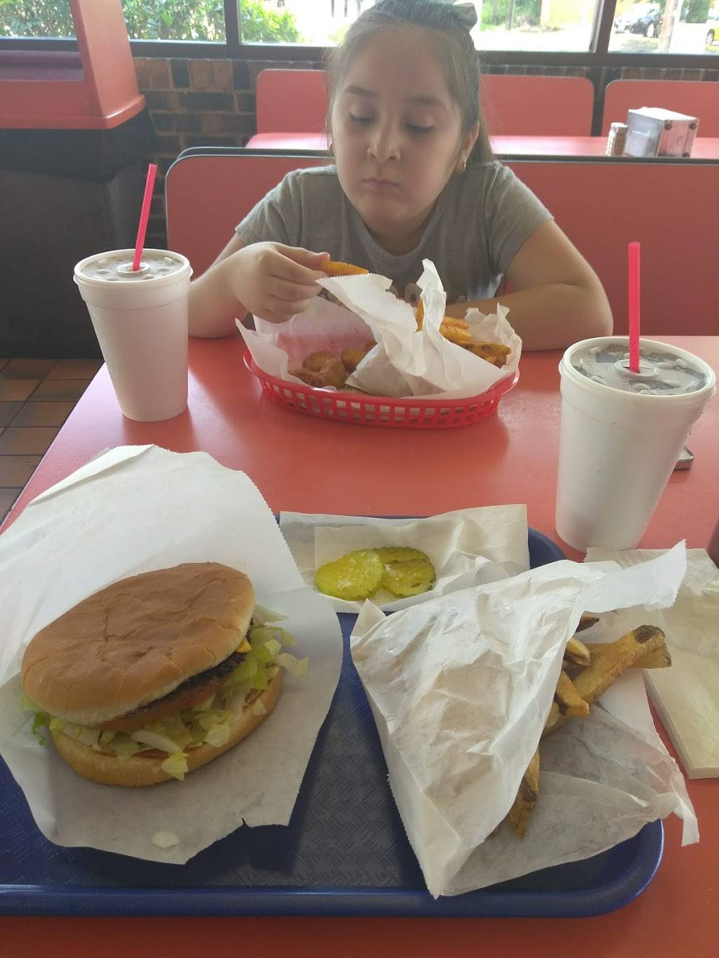 Dixie Maid | restaurant | 6800 Lyons Ave, Houston, TX 77020, USA | 7136743828 OR +1 713-674-3828