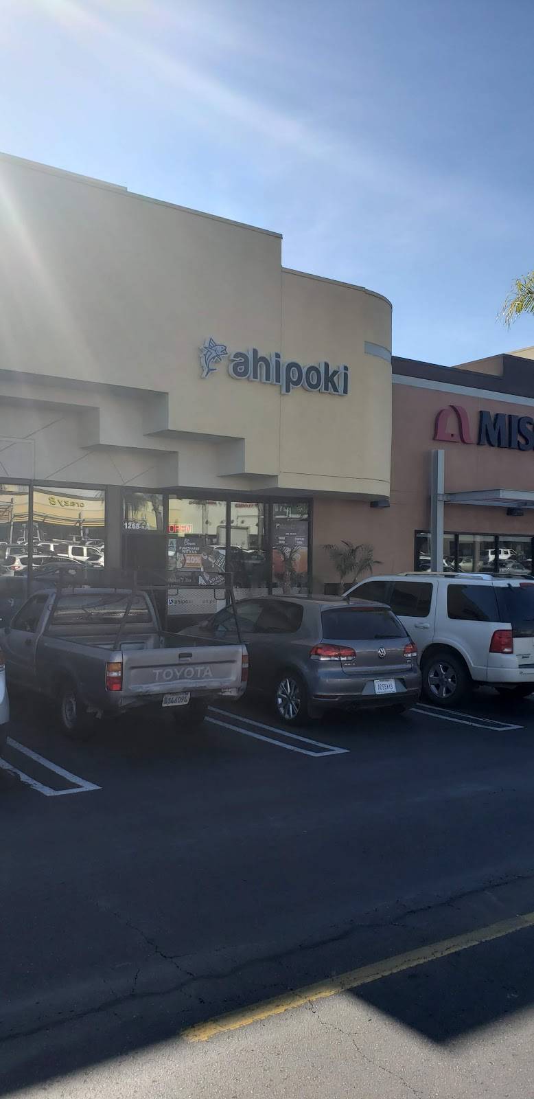 AhiPoki | restaurant | 1268 Auto Park Way, Escondido, CA 92029, USA | 7603171171 OR +1 760-317-1171