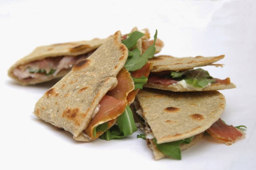 Roccos Italian Market & Deli | restaurant | 1761 N Vermont Ave, Los Angeles, CA 90027, USA | 3234030900 OR +1 323-403-0900