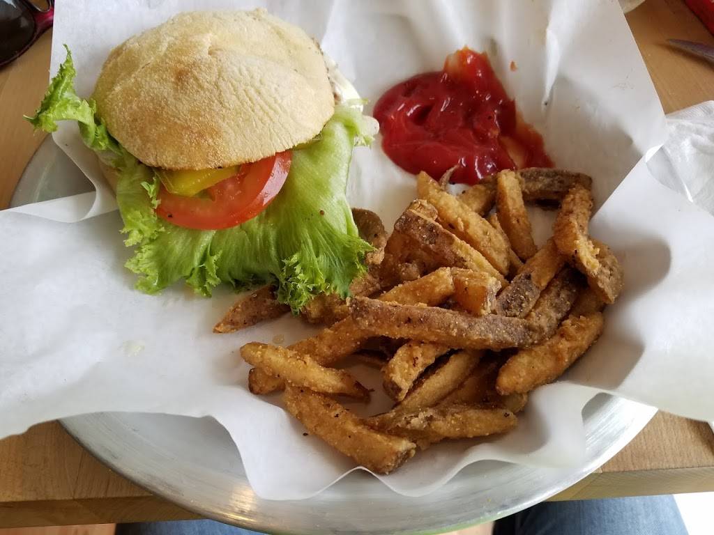 Skaliwag’s Burger Company | restaurant | 604 4th St, Algoma, WI 54201, USA | 9204878700 OR +1 920-487-8700