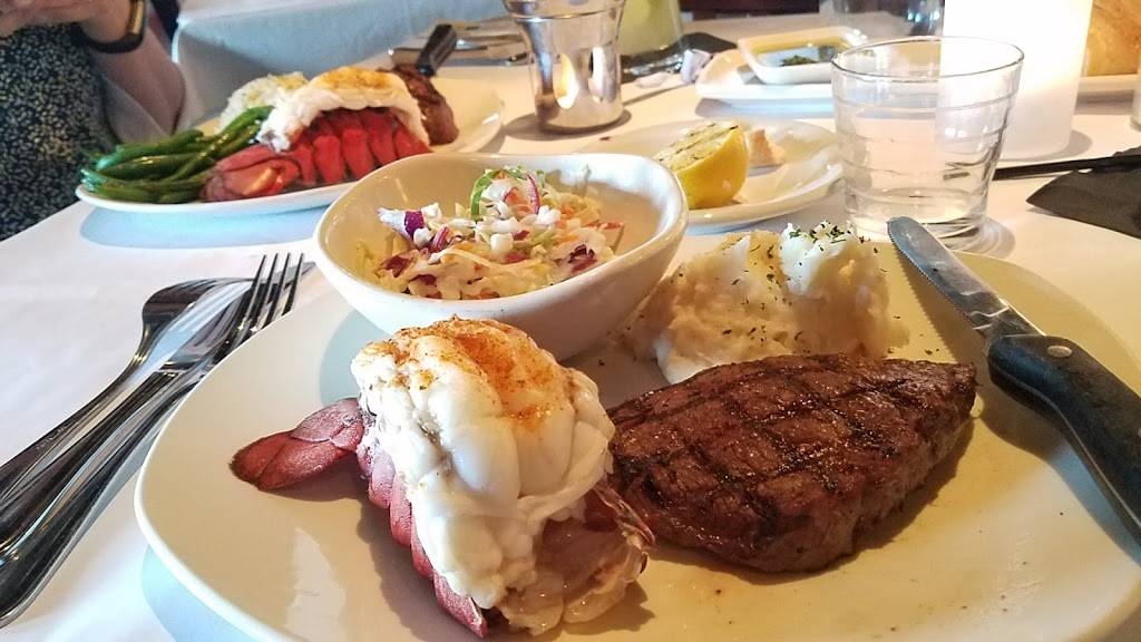 Bonefish Grill | restaurant | 27 Airport Square, North Wales, PA 19454, USA | 2153612932 OR +1 215-361-2932