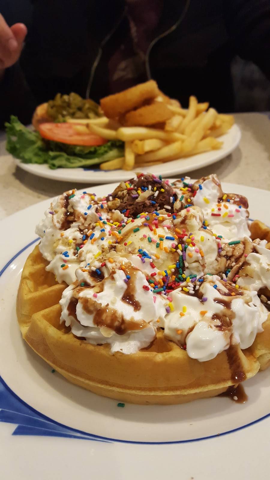 Atlantic Diner | restaurant | 111-16 Atlantic Ave, South Richmond Hill, NY 11419, USA | 7188496673 OR +1 718-849-6673