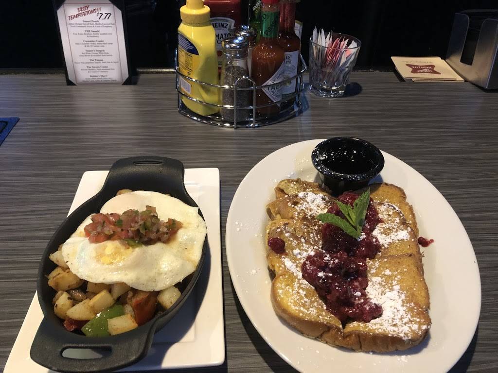 Sunset Tavern | restaurant | 886 S Boulder Hwy, Henderson, NV 89015, USA | 7022023244 OR +1 702-202-3244