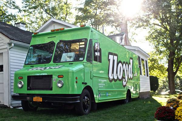 lloyd Catering | restaurant | 1503 Hertel Ave, Buffalo, NY 14216, USA | 7162921764 OR +1 716-292-1764