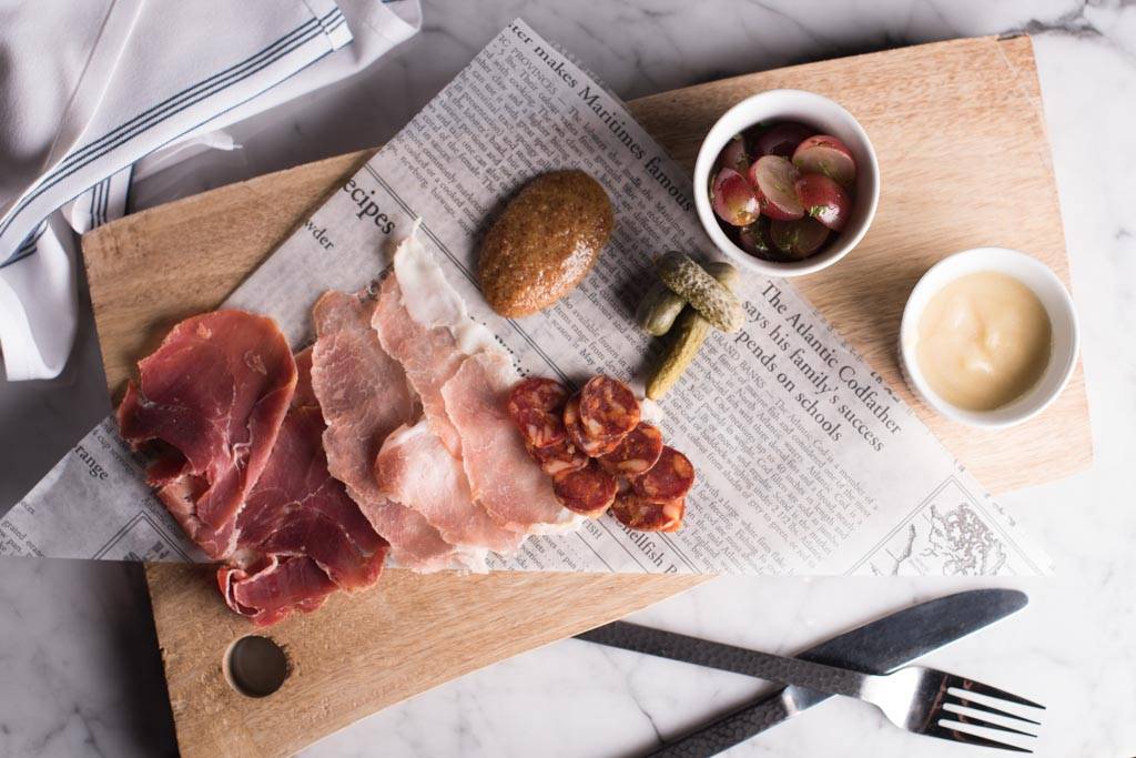 Le Social Bar | restaurant | 150 Rue Saint-Jacques, Granby, QC J2G 8V6, Canada | 4509913336 OR +1 450-991-3336