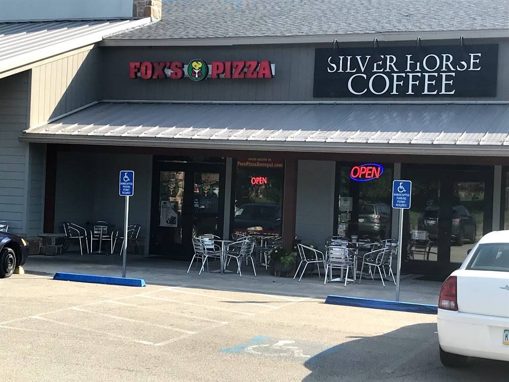 Foxs Pizza Den | restaurant | 3846 PA-31, Donegal, PA 15628, USA | 7245933697 OR +1 724-593-3697