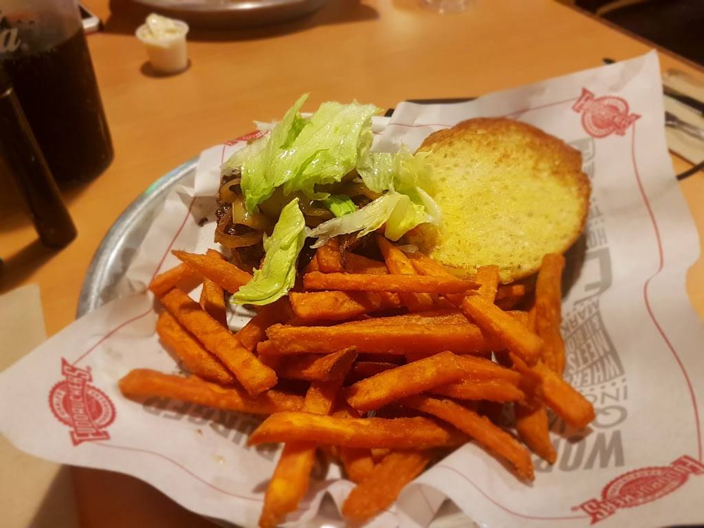 Fuddruckers | restaurant | 12535 S Apopka Vineland Rd, Orlando, FL 32836, USA | 4077781934 OR +1 407-778-1934