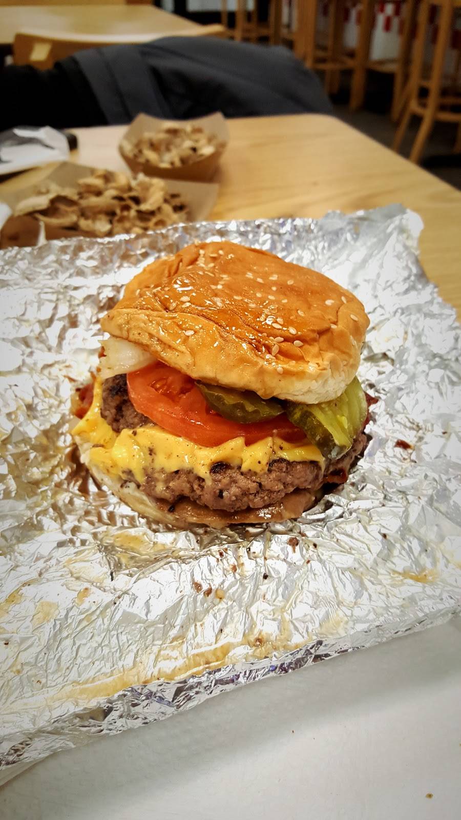 Five Guys | meal takeaway | 316 N Main St, West Hartford, CT 06117, USA | 8602318166 OR +1 860-231-8166