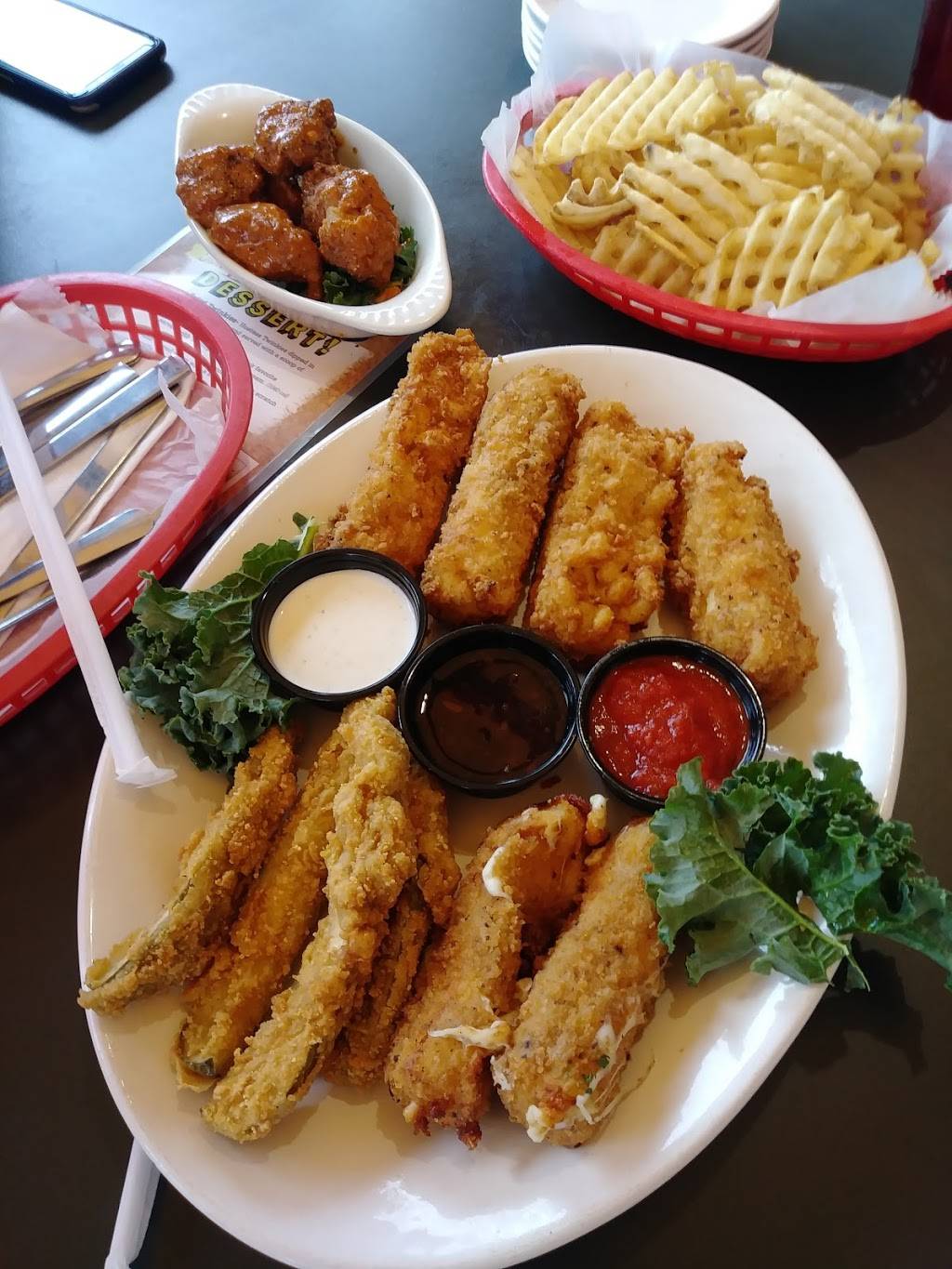 Pluckers Wing Bar | restaurant | 300 Mays Crossing Dr Ste 300, Round Rock, TX 78664, USA | 5126719464 OR +1 512-671-9464