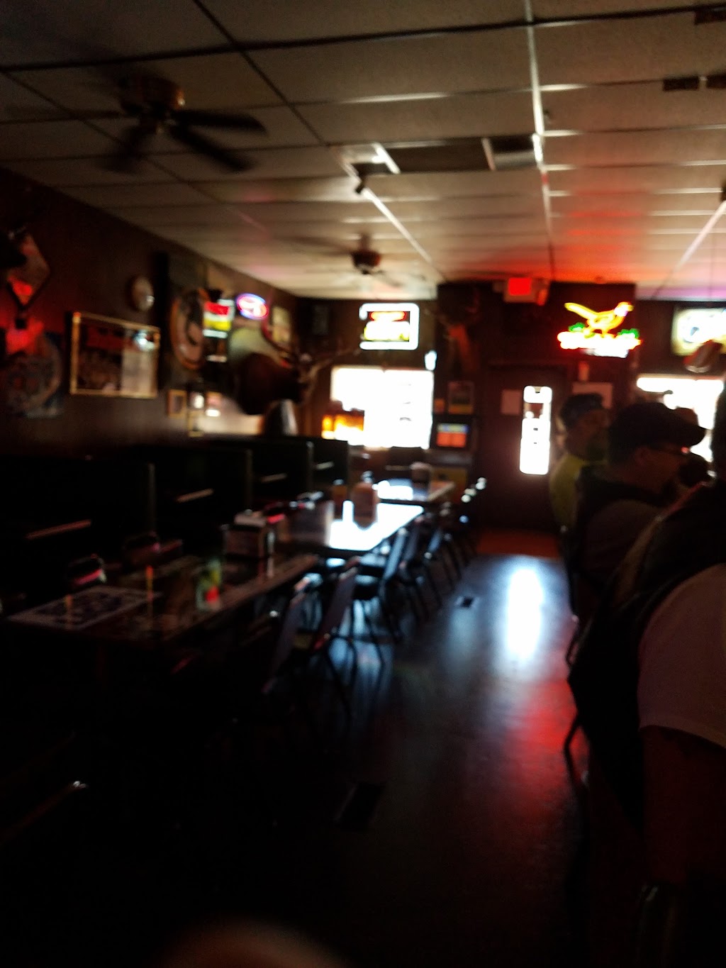 Schnitz | restaurant | 215 S 5th St, Menno, SD 57045, USA | 6053875454 OR +1 605-387-5454