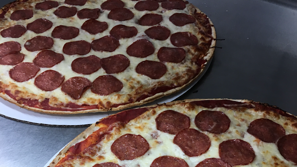 Pizza King | restaurant | 800 E Wisconsin Ave, Appleton, WI 54911, USA | 9207316577 OR +1 920-731-6577