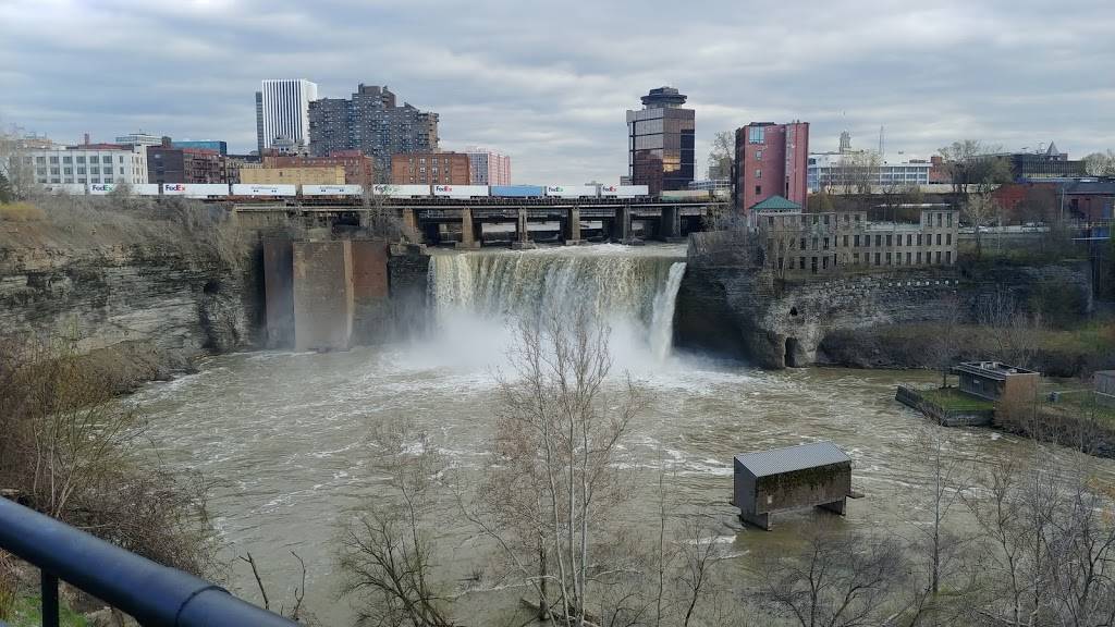 Genesee Brew House | restaurant | 25 Cataract St, Rochester, NY 14605, USA | 5852639200 OR +1 585-263-9200