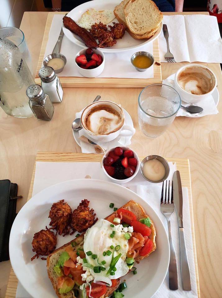 La shop - Bromont | restaurant | 704 Rue Shefford, Bromont, QC J2L 1C1, Canada | 4505349988 OR +1 450-534-9988