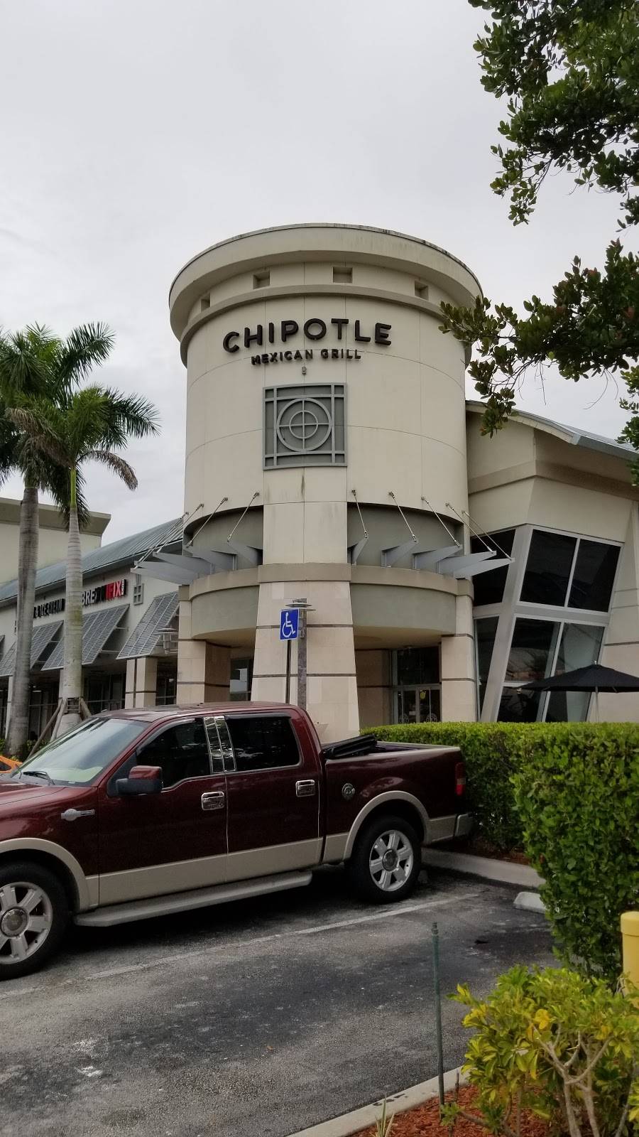 Chipotle Mexican Grill | restaurant | 129 NW 136th Ave # A190, Plantation, FL 33325, USA | 9548581961 OR +1 954-858-1961