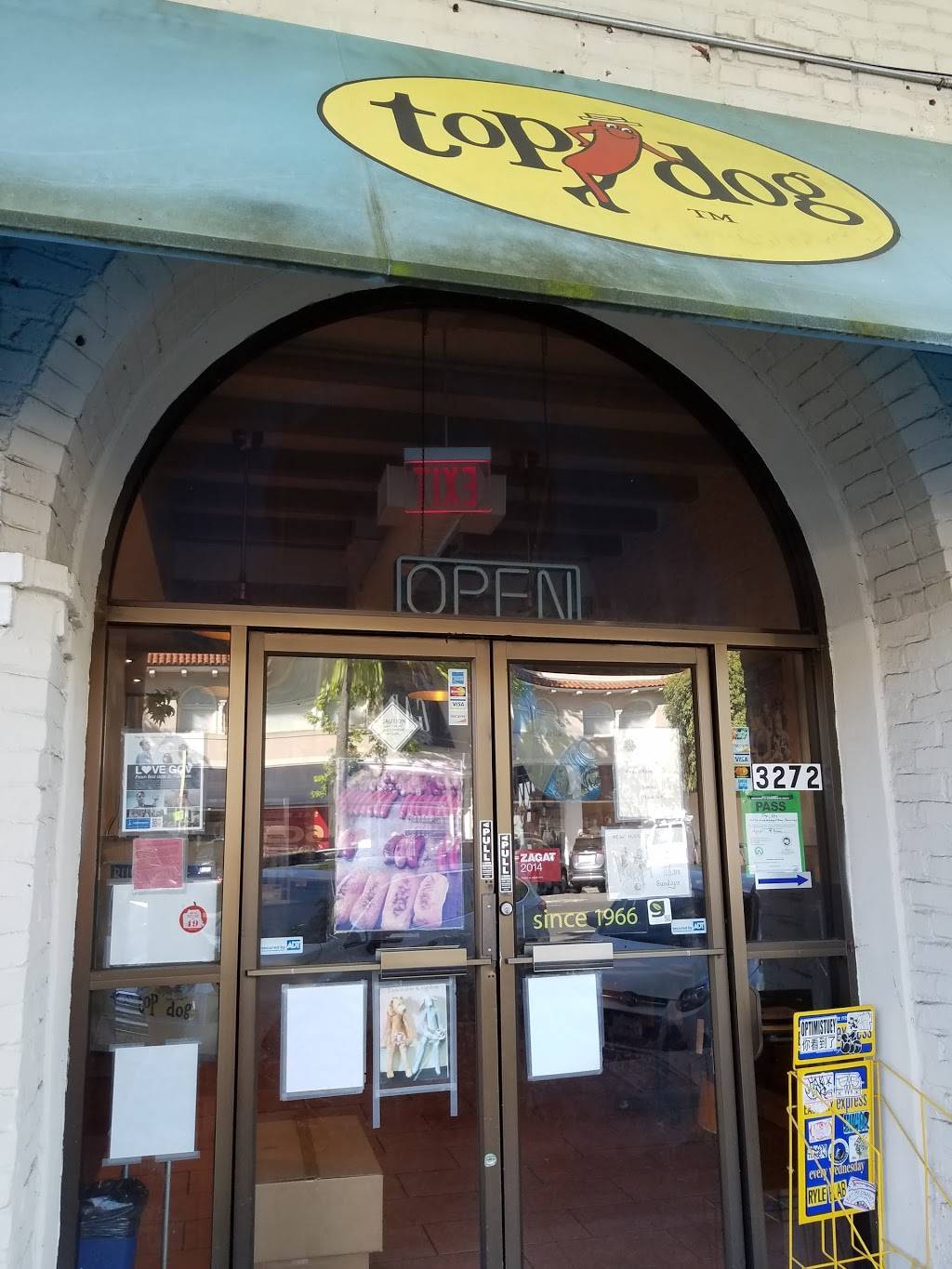 Top Dog | restaurant | 3272 Lakeshore Ave, Oakland, CA 94610, USA | 5104190333 OR +1 510-419-0333