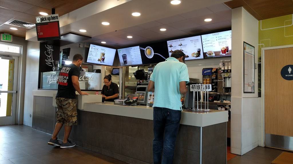McDonalds | cafe | 11840 Balboa Blvd, Granada Hills, CA 91344, USA | 8183608859 OR +1 818-360-8859