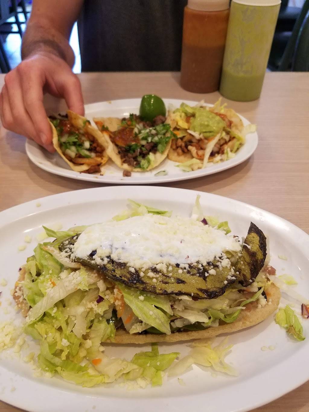 Chavelas Restaurant | restaurant | 960 S 1st St, San Jose, CA 95110, USA | 4085648470 OR +1 408-564-8470