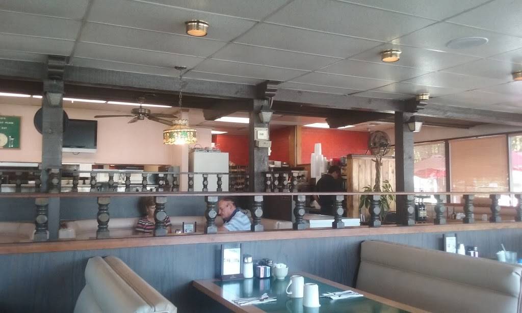 Nicos Family Restaurant | restaurant | 2352, 7166 Shoup Ave, West Hills, CA 91307, USA | 8188883998 OR +1 818-888-3998