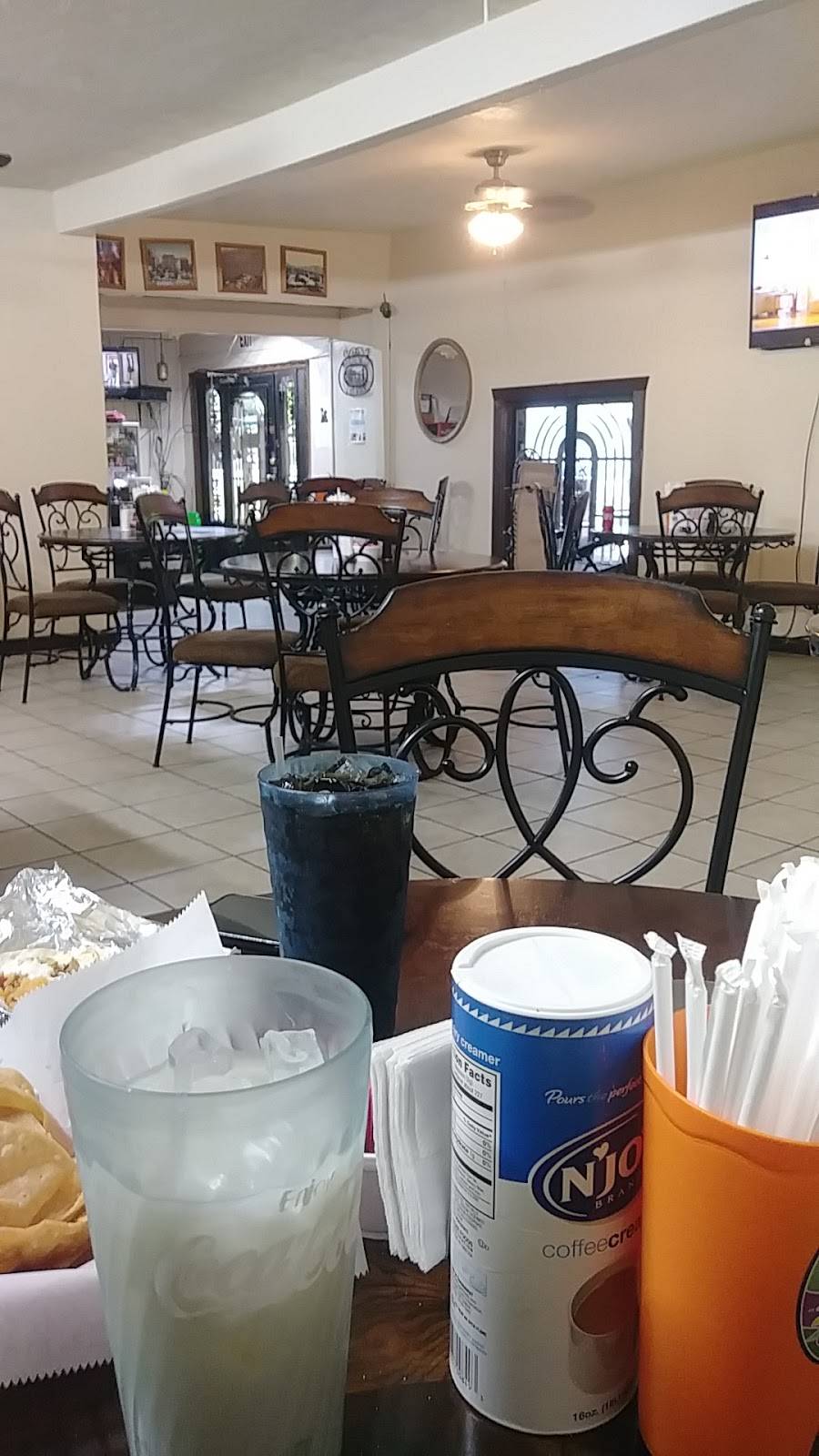 La Colonia Mexican Restaurant | restaurant | 212 S Houston Ave, Livingston, TX 77351, USA | 9363273918 OR +1 936-327-3918