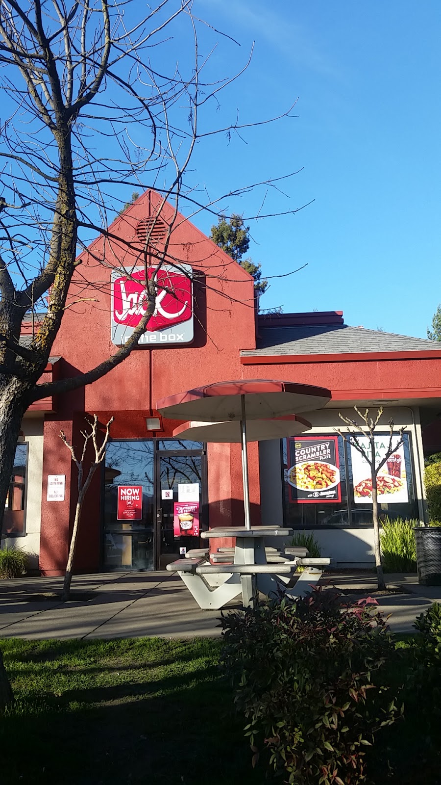 Jack in the Box | restaurant | 1115 Airport Park Blvd, Ukiah, CA 95482, USA | 7074625296 OR +1 707-462-5296