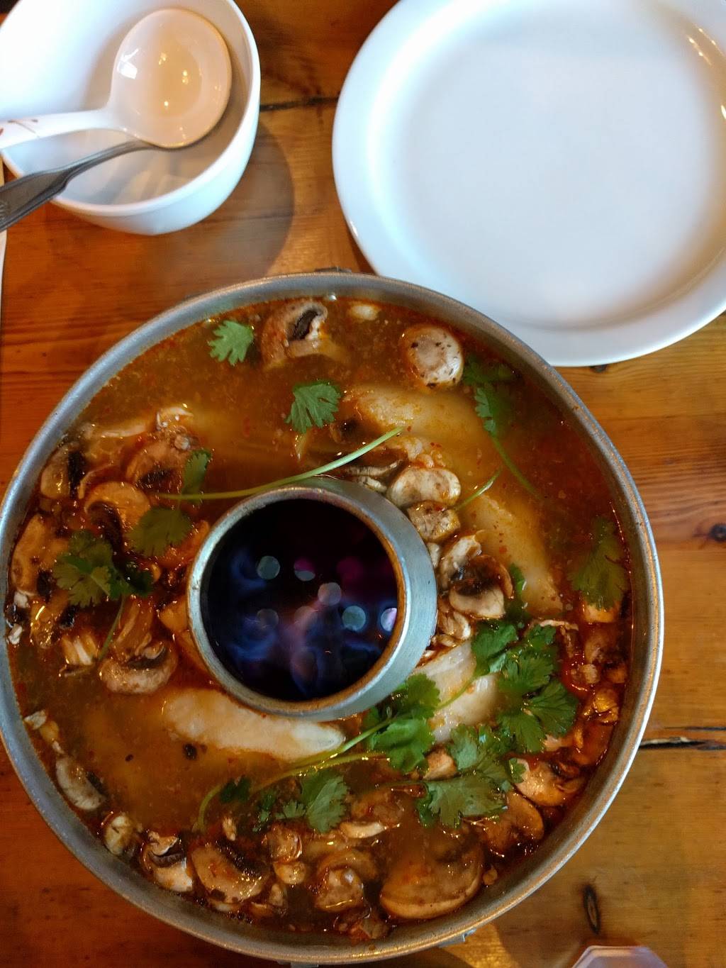 Kao Cafe | restaurant | 15053 Ventura Blvd, Sherman Oaks, CA 91403, USA | 8183876324 OR +1 818-387-6324