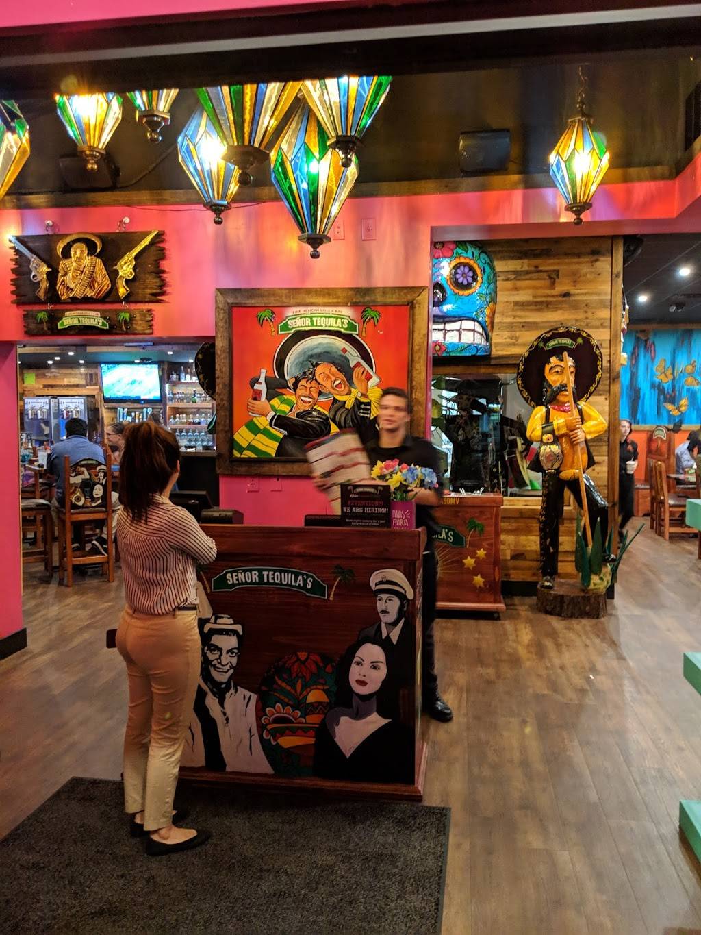 Señor Tequilas | restaurant | 9959 Main St, Fairfax, VA 22031, USA | 7035434494 OR +1 703-543-4494