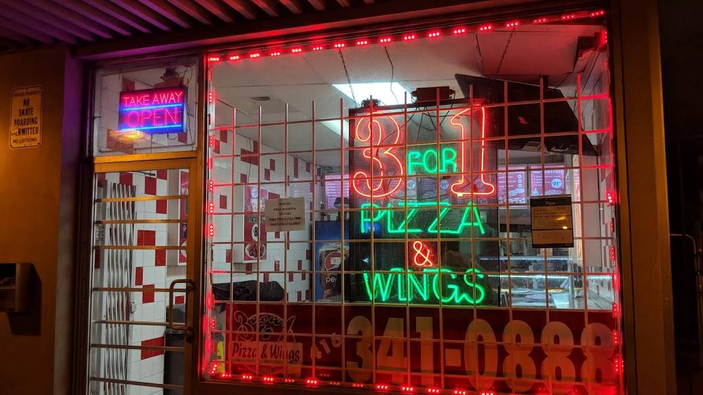 3 for 1 Pizza | restaurant | 3353 The Credit Woodlands, Mississauga, ON L5C 2K1, Canada | 9052757536 OR +1 905-275-7536