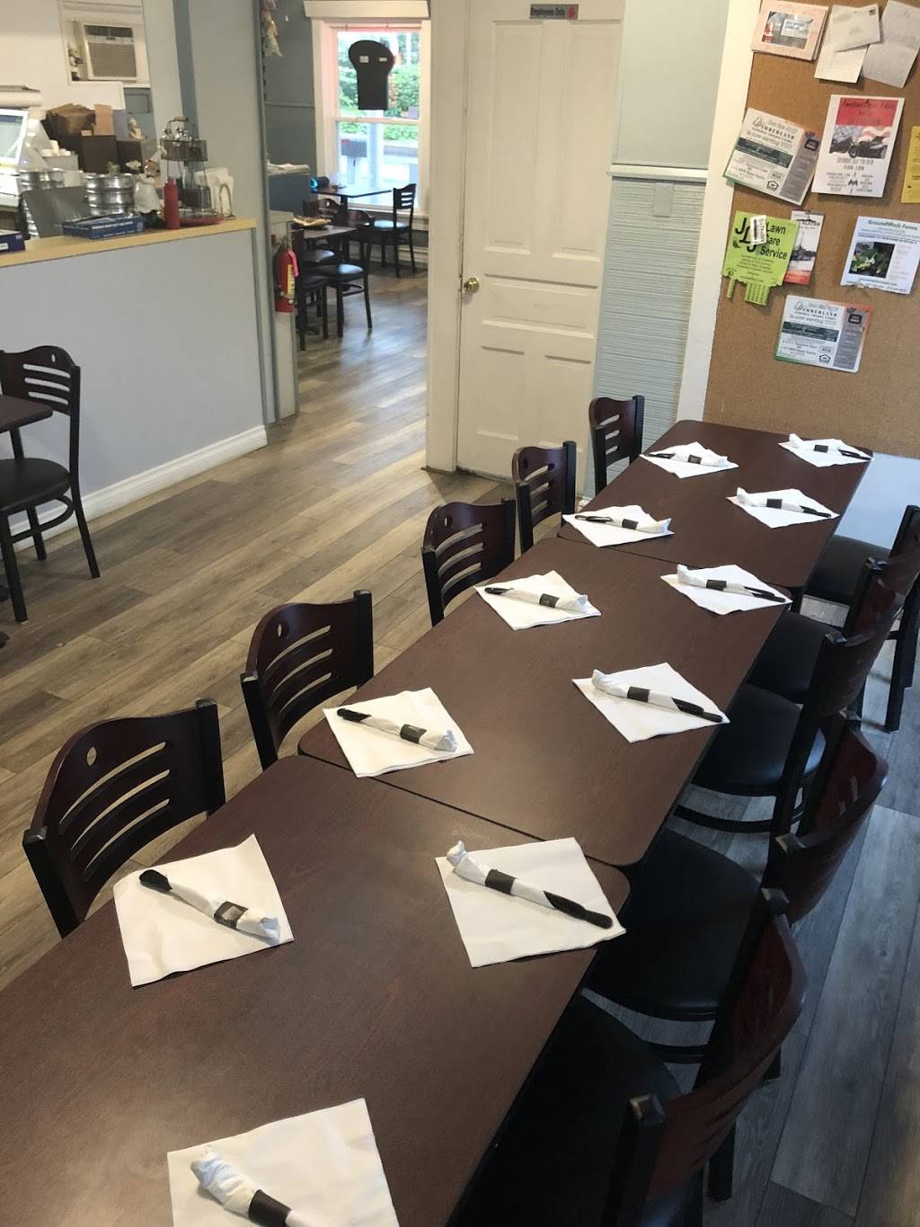 Little Mammas Restaurant | restaurant | 105 S Main St, Pleasant Gap, PA 16823, USA | 8143594500 OR +1 814-359-4500