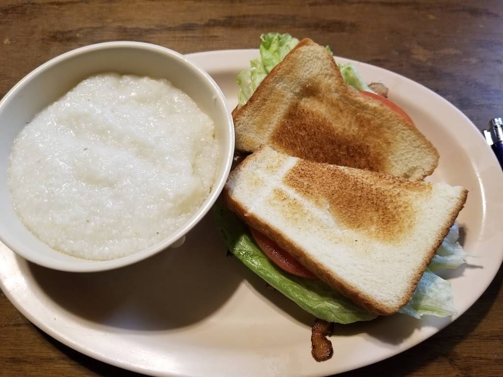 Townville Cafe | restaurant | 6601 SC-24, Townville, SC 29689, USA | 8642872345 OR +1 864-287-2345