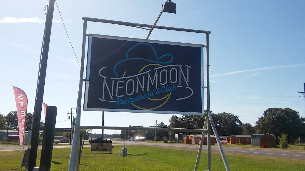 Neon Moon Restaurant and Social Club | restaurant | 4672 TX-154, Yantis, TX 75497, USA | 9033837008 OR +1 903-383-7008