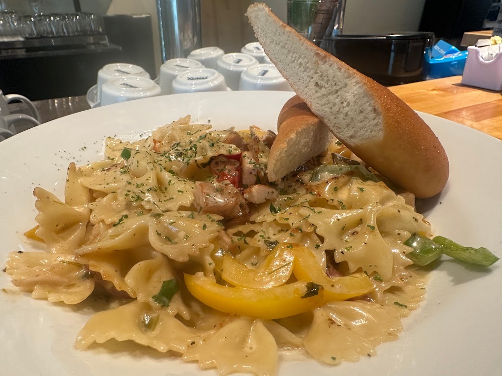 Evenin Bite | restaurant | 203 NW 6th St, Carrabelle, FL 32322, USA | 8506463044 OR +1 850-646-3044