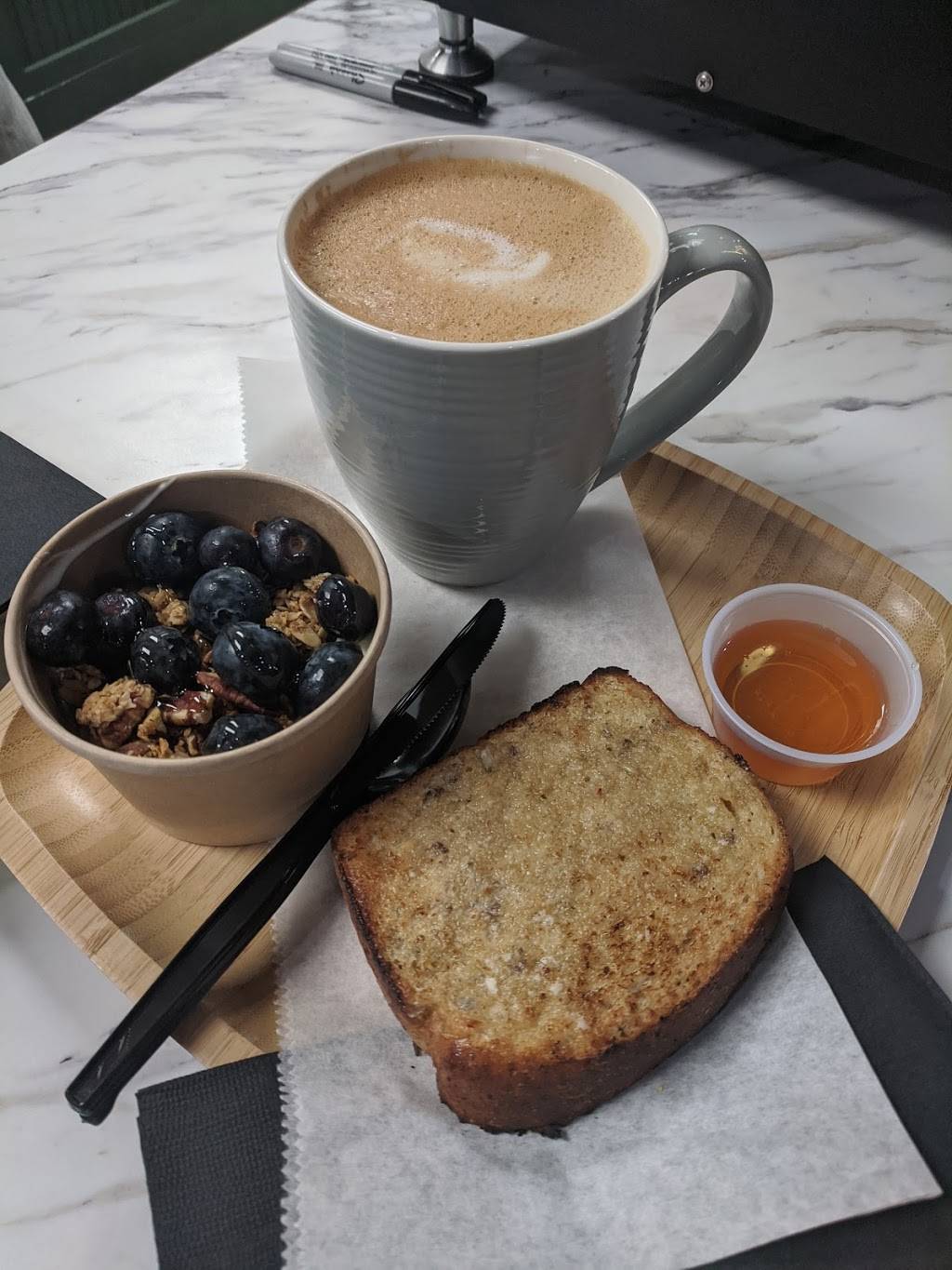 The Daily Grind | cafe | 122 S High St, Hillsboro, OH 45133, USA | 9376616015 OR +1 937-661-6015