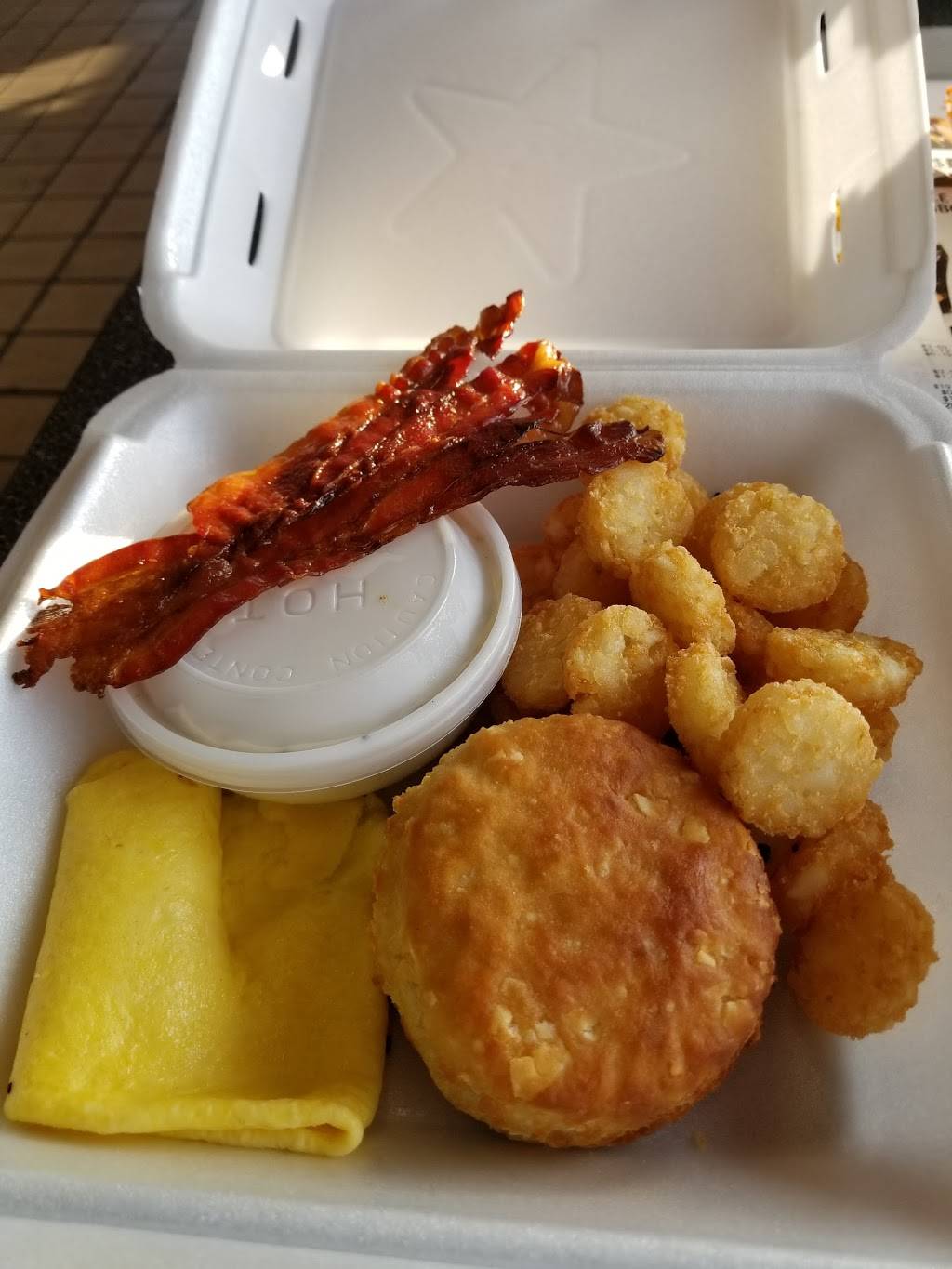 Hardees | restaurant | 35155 Mound Rd, Sterling Heights, MI 48310, USA | 5862749708 OR +1 586-274-9708