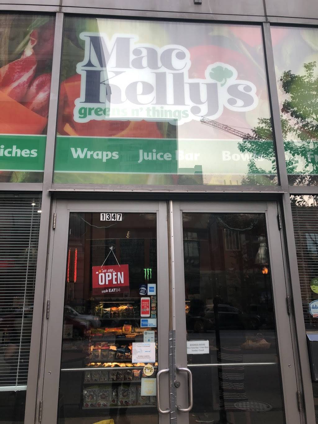 Mac Kellys | restaurant | 1347 S Michigan Ave, Chicago, IL 60605, USA | 3122651343 OR +1 312-265-1343