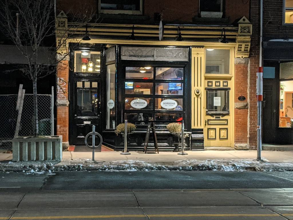 Gordons Pub Kitchen | restaurant | 993 Queen St E, Toronto, ON M4M 1K2, Canada | 4165515066 OR +1 416-551-5066