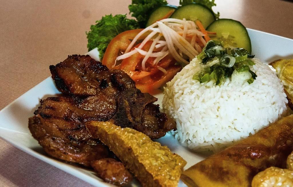 Pho Viet and Seafood | restaurant | 7146 E Independence Blvd Ste F, Charlotte, NC 28227, USA | 9802070411 OR +1 980-207-0411