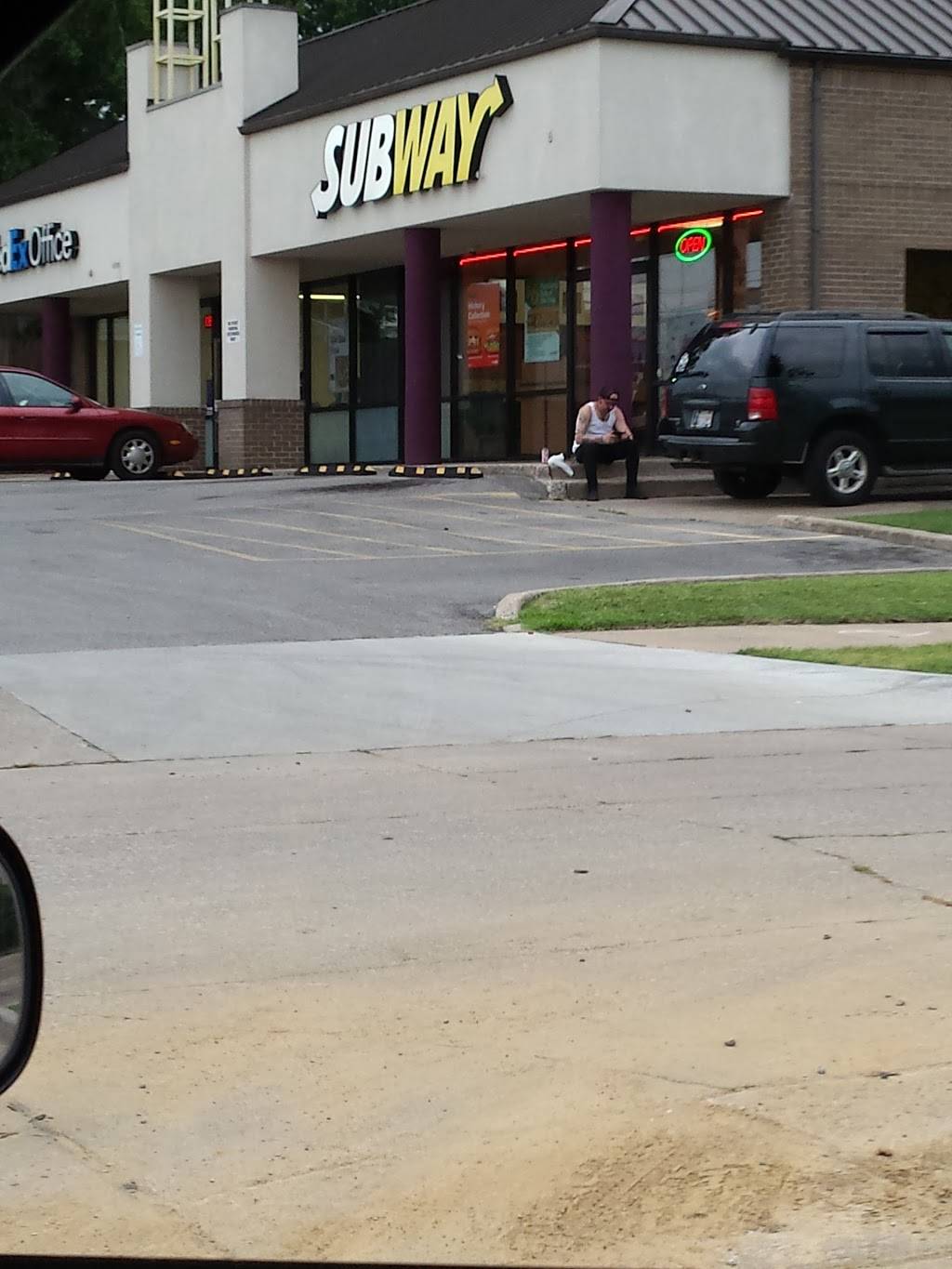 Subway | restaurant | 2826 E 11th St, Tulsa, OK 74104, USA | 9189925055 OR +1 918-992-5055