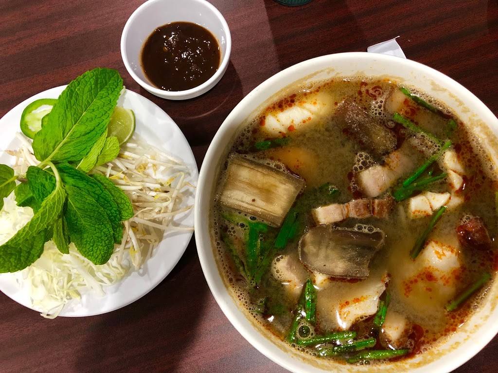 Phở Gia Đình | restaurant | 3002 N Arizona Ave Suite #1, Chandler, AZ 85225, USA | 4802199696 OR +1 480-219-9696