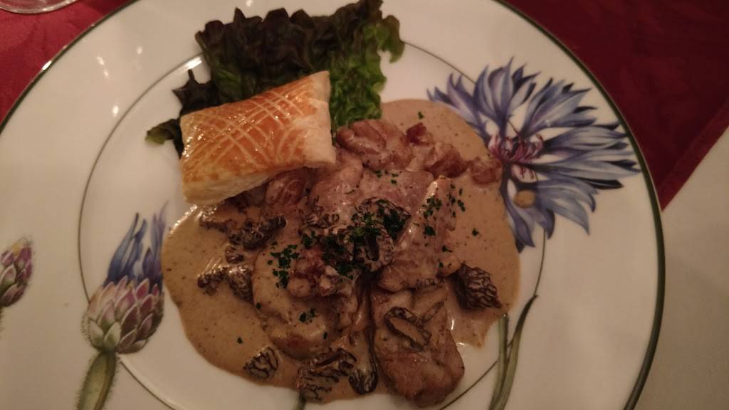 Restaurant Le Sauvignon | restaurant | 140 Rue Principale, Saint-Sauveur, QC J0R 1R6, Canada | 4502272232 OR +1 450-227-2232