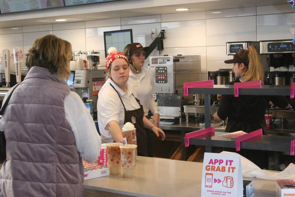 Dunkin | bakery | 1515 N Fairfield Rd, Beavercreek, OH 45432, USA | 9374018492 OR +1 937-401-8492