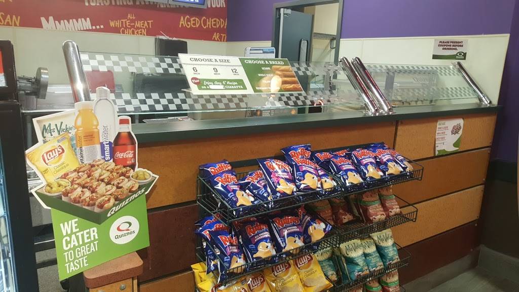 Quiznos | restaurant | Strip Mall Plaza, 222 Bell Blvd Unit 14, Belleville, ON K8P 5L7, Canada | 6139677703 OR +1 613-967-7703