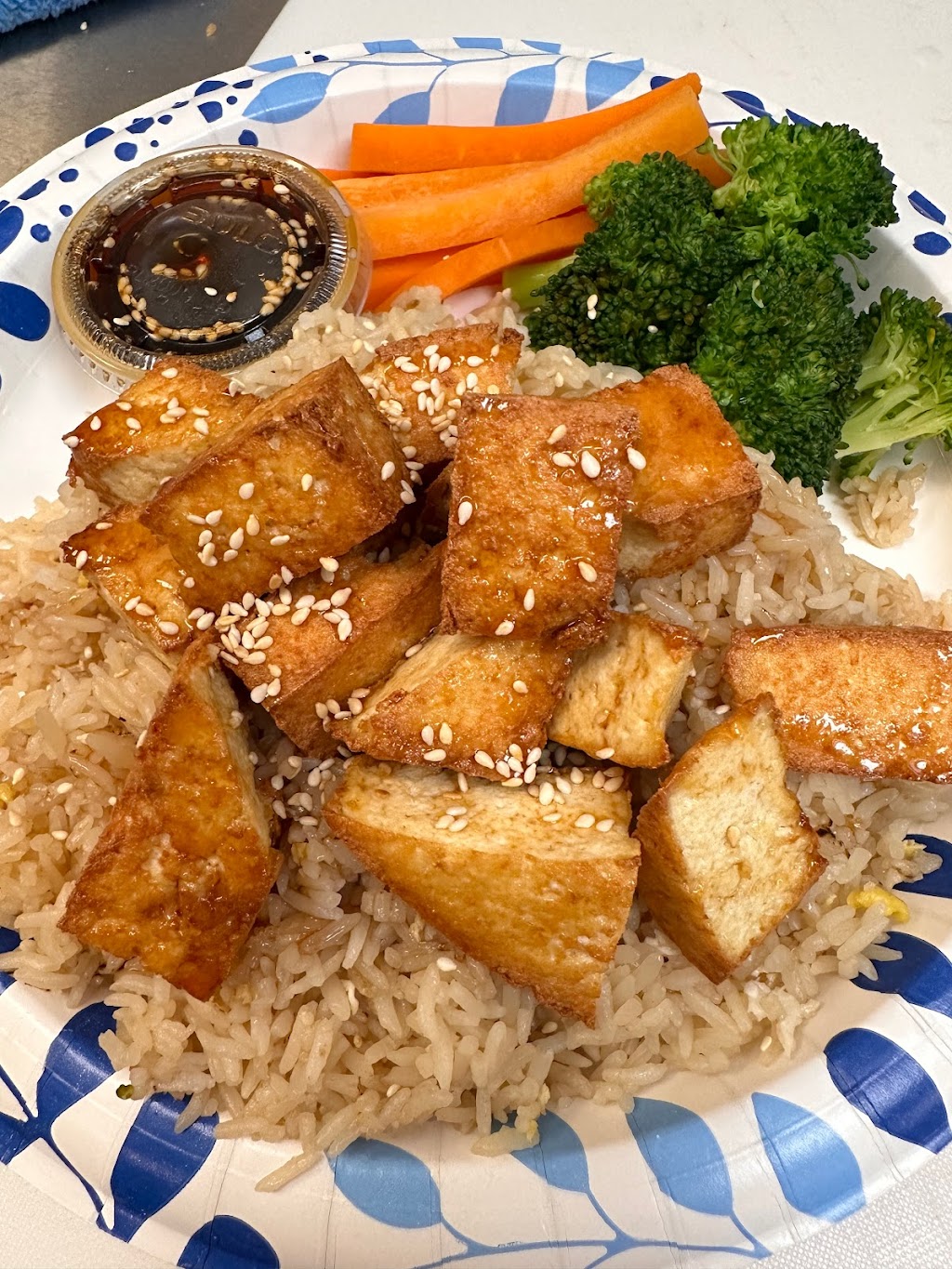 Yaki House | restaurant | 2422 Elliston Pl, Nashville, TN 37203, USA | 6158648639 OR +1 615-864-8639