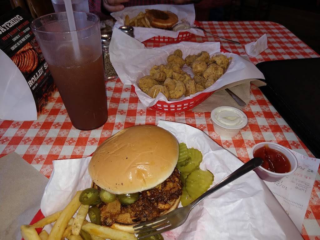 Gradys BBQ | restaurant | 327 E Nakoma St, San Antonio, TX 78216, USA | 2103438070 OR +1 210-343-8070