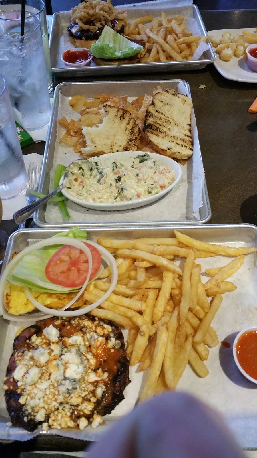 Pints & Quarts | restaurant | 950 W Norton Ave, Muskegon, MI 49441, USA | 2318309889 OR +1 231-830-9889