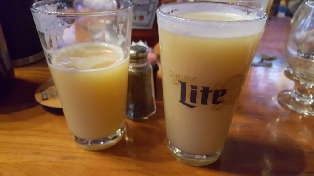 Bubbas Bar & Grill LLC | night club | 6225 Washington Ave, Houston, TX 77007, USA | 2818884215 OR +1 281-888-4215