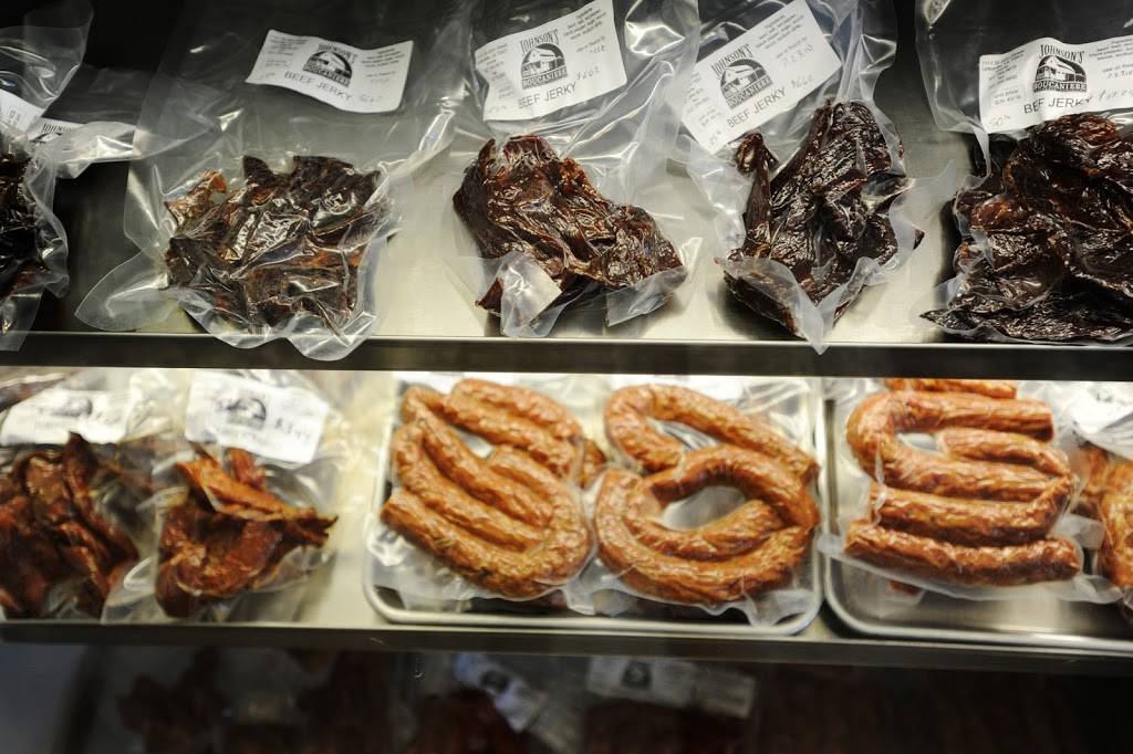 Johnsons Boucaniere | restaurant | 1111 St John St, Lafayette, LA 70501, USA | 3372698878 OR +1 337-269-8878