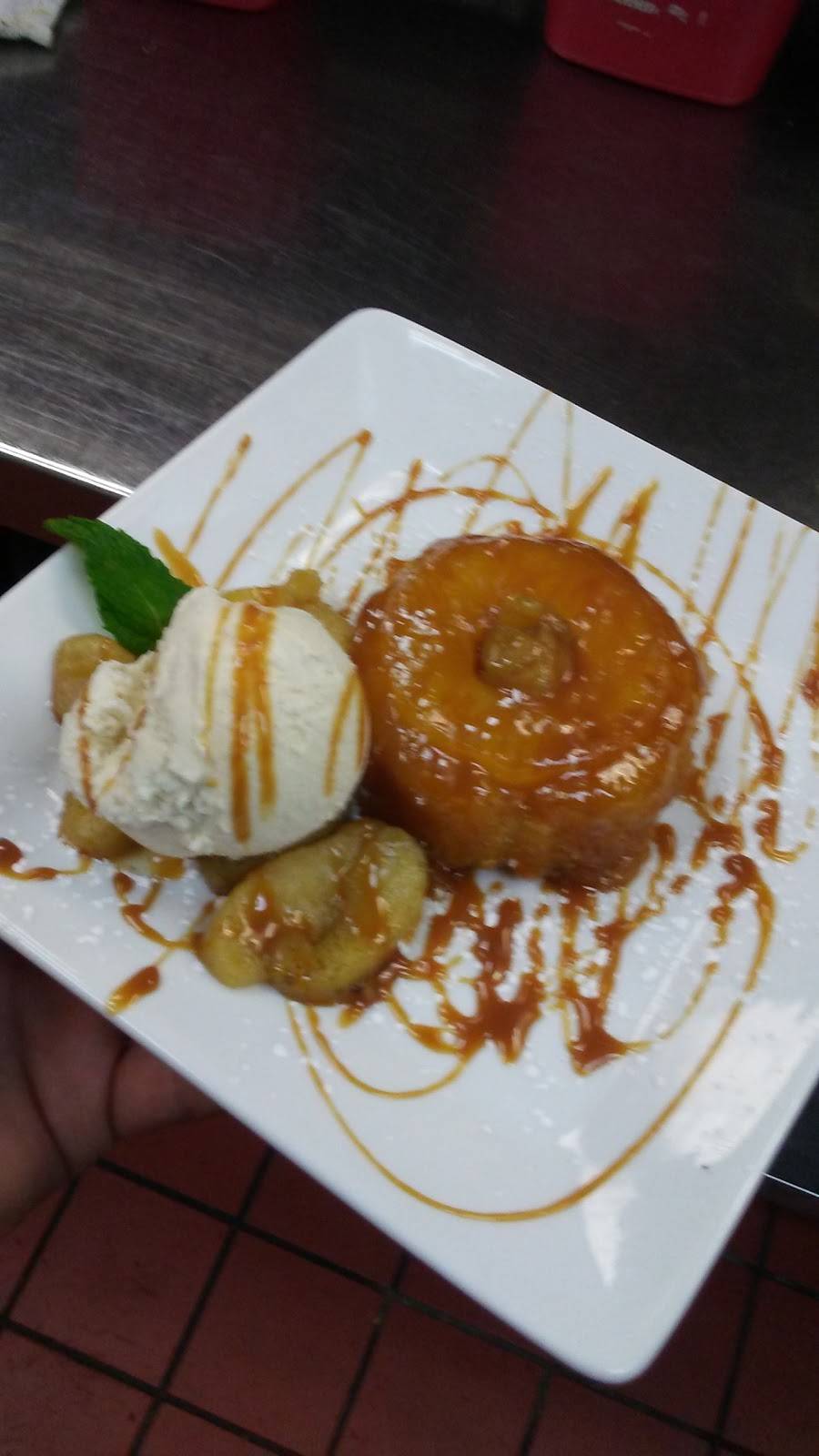 Ruby Tuesday | restaurant | 7070 Swansea Mall Dr, Swansea, MA 02777, USA | 5086783343 OR +1 508-678-3343