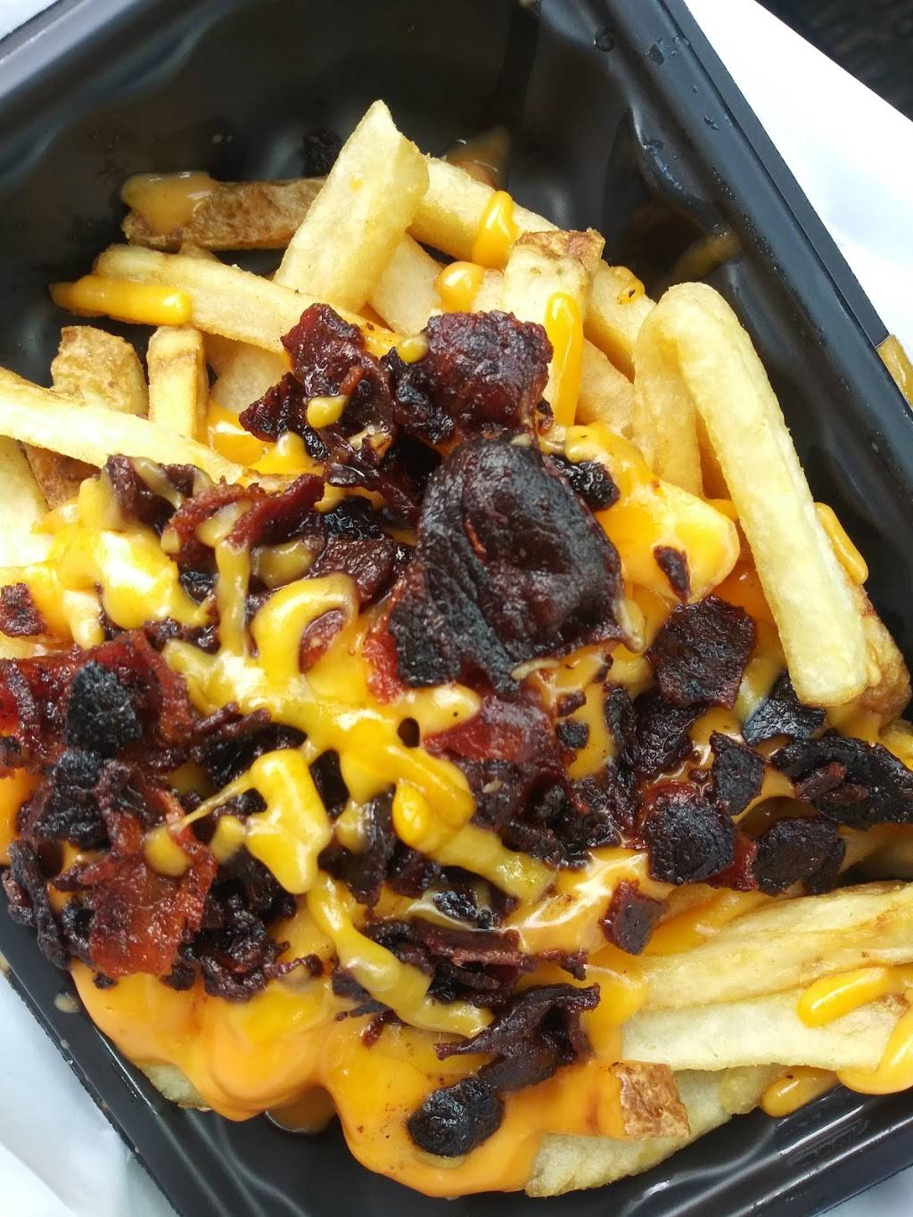 Wendys | restaurant | 8405 W Colfax Ave, Lakewood, CO 80215, USA | 3032330357 OR +1 303-233-0357