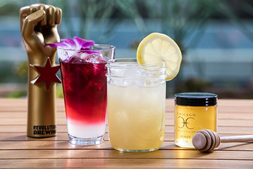 Streeterville Social | restaurant | 455 N Park Dr, Chicago, IL 60611, USA | 3128406617 OR +1 312-840-6617