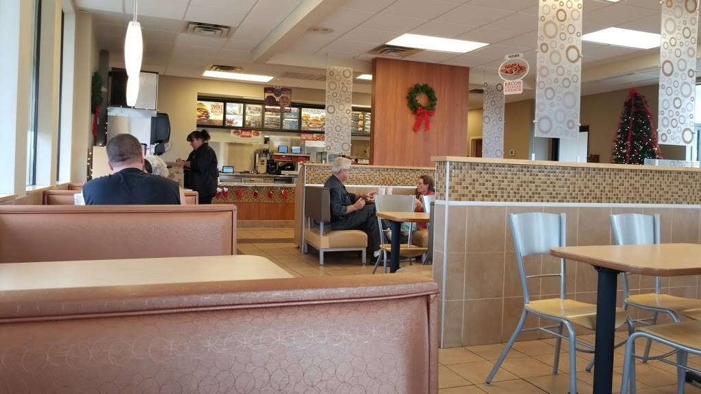 Arbys | restaurant | 1616 W Reynolds St, Pontiac, IL 61764, USA | 8158421411 OR +1 815-842-1411